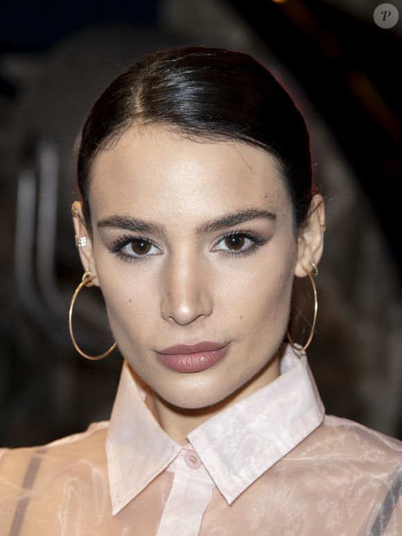Avouant une prise de poids qu'elle n'accepte pas. 

Jade Leboeuf lors de la soirée de la grande finale du concours Top Model International au Lido à Paris, le 19 janvier 2020. 

Photo : Pierre Perusseau / Bestimage