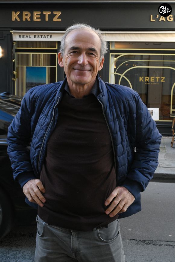"Vous imaginez la compétition qu'il y a entre chaque membre de la famille, c'est permanent."

Olivier Kretz - La famille Kretz, rendue célèbre par la série L’Agence diffusée sur Netflix, inaugure sa première agence immobilière physique à Paris, dotée de six pièces au 100 rue du Bac, dans le 7ème arrondissement de Paris, France, le 2 février 2026. © Lionel Urman/Bestimage