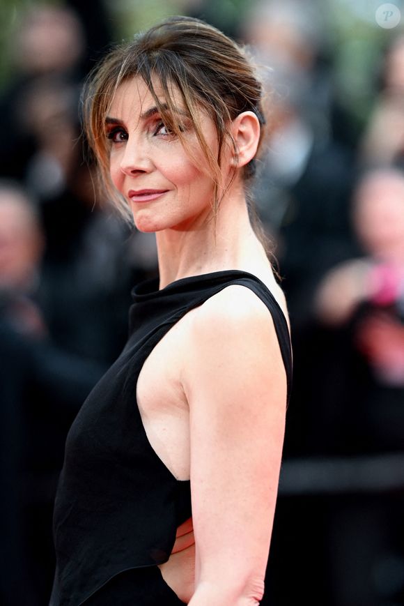 Clotilde Courau assiste au tapis rouge de la Nouvelle Vague lors du 78ème Festival de Cannes au Palais des Festivals le 17 mai 2025 à Cannes, France Photo by Franck Castel/ABACAPRESS.COM