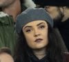 La chanteuse de 29 ans a récemment indiqué auprès de nos confrères du "Parisien Week-end" être de nouveau en couple avec une femme avec laquelle elle se sent "enfin bien". 

Hoshi avec une amie dans les tribunes du match de football de qualification pour la coupe du monde 2026 opposant la France à Azerbaïdjan (3-0) au Parc des Princes à Paris, France, le 10 octobre 2025. © Cyril Moreau/Bestimage