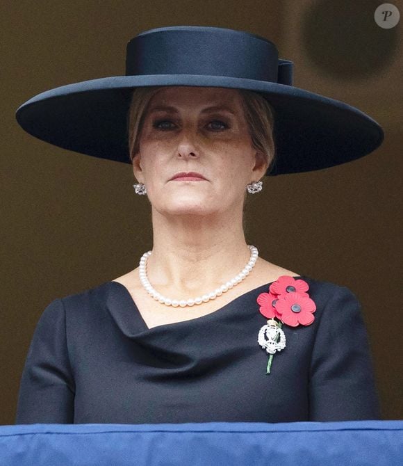 Sophie Rhys-Jones duchesse d'Edimbourg honore les disparus des deux guerres mondiales lors de la cérémonie Remembrance Sunday ( Dimanche du souvenir ) au Cénotaphe à Londres - Photo  ©Alpha Press 073074 10/11/2024