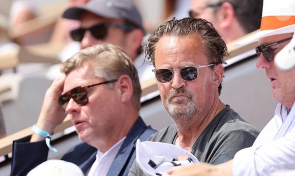 Matthew Perry dans les tribunes lors des Internationaux de France de Tennis de Roland Garros 2023. Paris, le 9 juin 2023.
© Jacovides / Moreau / Bestimage