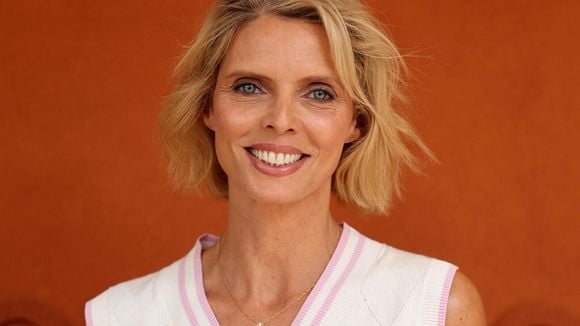 “Je rajeunis à vue d’oeil” : Sylvie Tellier, 48 ans, a cédé à ce soin réputé qui traite la peau du visage en profondeur, sans aucune piqûre !
