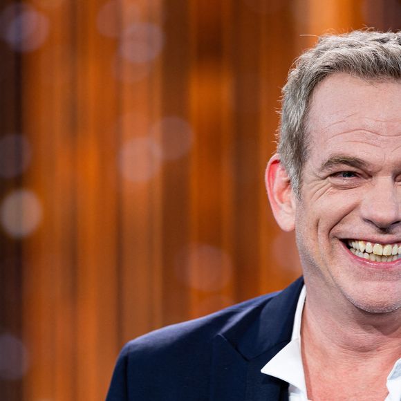 Exclusif - Garou - Jour 2 - Enregistrement de l'émission "La Fine Equipe : Le retour !" à Paris, diffusée le 14 janvier sur France 2. Le 4 novembre 2022 © Cyril Moreau-Tiziano Da Silva / Bestimage