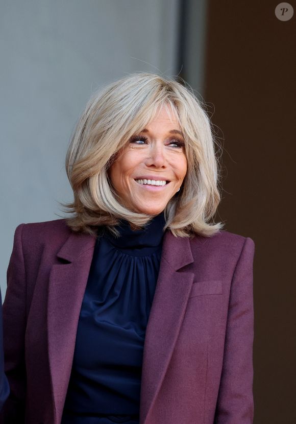 Le président de la République Emmanuel Macron et la première dame Brigitte Macron accueillent le roi Philippe et la reine Mathilde de Belgique à l'Elysée, le 14 octobre 2024, à l'occasion de leur visite officielle en France, du 14 au 16 octobre 2024.
© Dominique Jacovides / Bestimage