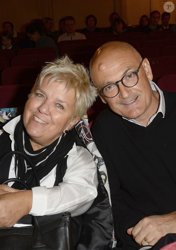 Mimie Mathy et son mari Benoist Gérard - Remise du prix de La Fondation Diane & Lucien Barrière 2015 au théâtre Tristan Bernard à Paris, pour la pièce "Je vous écoute" à Paris le 1er février 2016. (no web - No Blog pour suisse et Belgique) © Coadic Guirec/Bestimage
