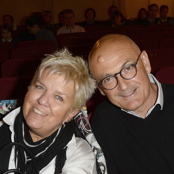 Mimie Mathy et son mari Benoist Gérard - Remise du prix de La Fondation Diane & Lucien Barrière 2015 au théâtre Tristan Bernard à Paris, pour la pièce "Je vous écoute" à Paris le 1er février 2016. (no web - No Blog pour suisse et Belgique) © Coadic Guirec/Bestimage