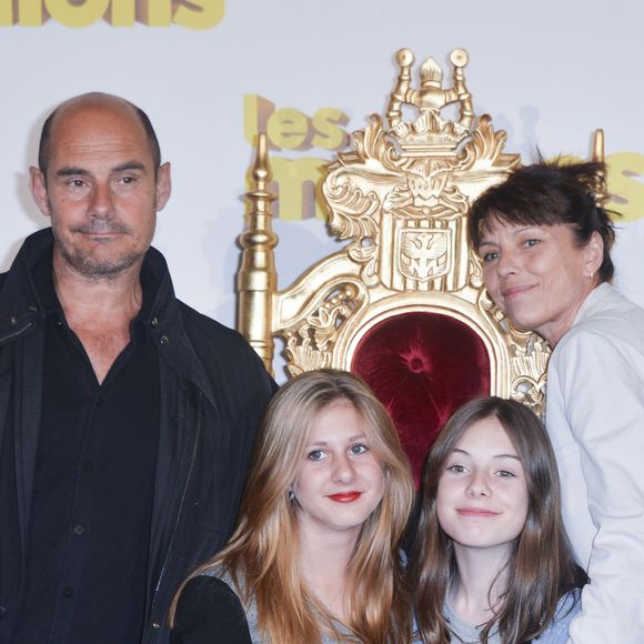 Bernard Campan avec sa femme Anne et ses filles Loan et Nina - Avant première du film "Les Minions" au Grand Rex à Paris le 23 juin 2015.
©Borde-Veeren / Bestimage