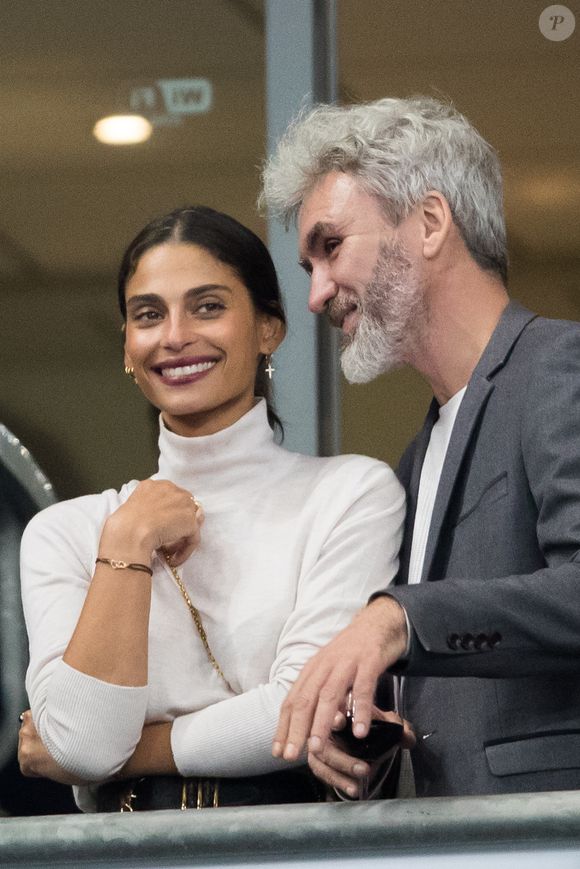 Tatiana Silva et guest dans les tribunes lors du match de qualification pour l'Euro2020  "France - Turquie (1-1)" au Stade de France. Saint-Denis, le 14 octobre 2019.
© Cyril Moreau/Bestimage