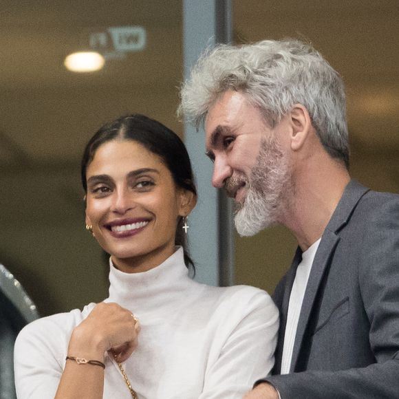 Tatiana Silva et guest dans les tribunes lors du match de qualification pour l'Euro2020  "France - Turquie (1-1)" au Stade de France. Saint-Denis, le 14 octobre 2019.
© Cyril Moreau/Bestimage