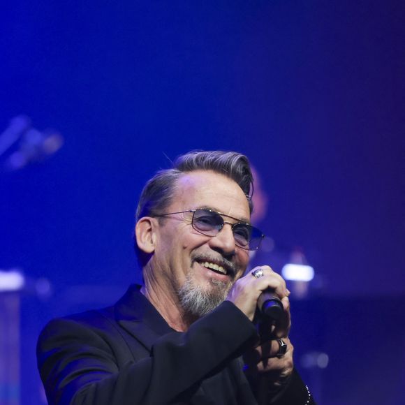 Florent Pagny lors du concert caritatif "Sentinelles d'un soir" au profit de l'association Bleuet de France à la salle Pleyel à Paris le 30 mai 2024. 
© Jack Tribeca / Bestimage