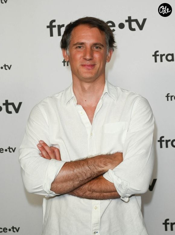 Raphaël de Casabianca au photocall pour la conférence de presse de rentrée de France TV à la Grande Halle de la Villette à Paris, France, le 6 juillet 2022. © Coadic Guirec/Bestimage