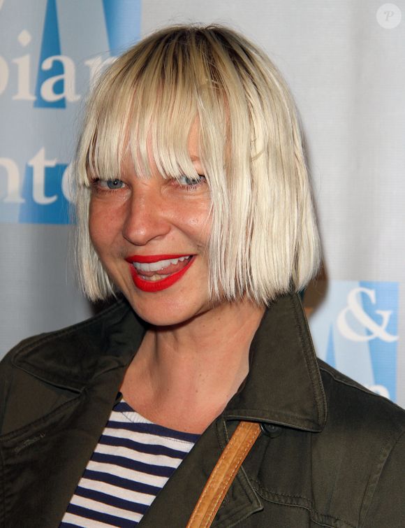Sia à la soirée "An evening with women" à  Los Angeles, le 19 mai 2012.

Photo : Bestimage