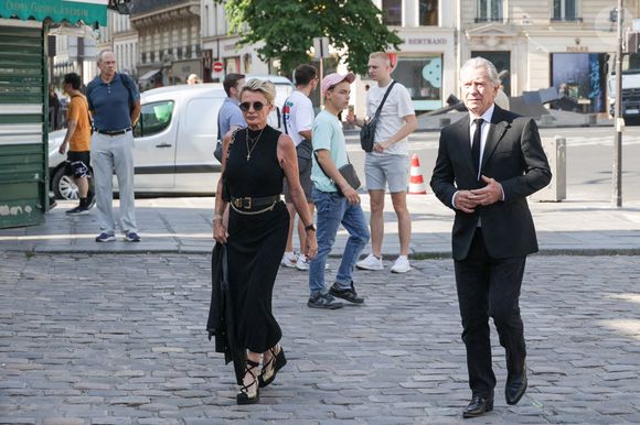 Sophie Davant et William Leymergie assistent aux obsèques de Philippe Labro à l'église Saint Germain des Prés à Paris, France, le 13 juin 2025. Photo by Nasser Berzane/ABACAPRESS.COM