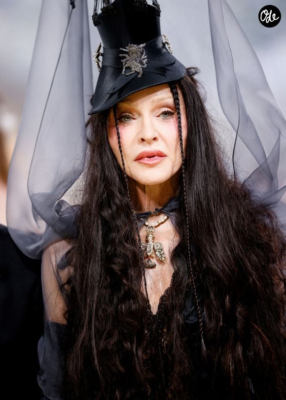 La marque a annoncé sur Instagram : "Le KIKO Show commence, avec Madonna comme nouvelle ambassadrice mondiale de la marque."

New York, NY Célébrités au Met Gala 2026, célébrant "Costume Art" au Metropolitan Museum of Art à New York City.



Sur la photo : Madonna