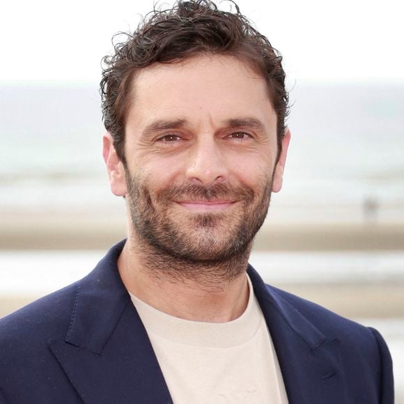 Pio Marmai du film L'attachement
La 39e édition du festival du film romantique de Cabourg, samedi 14 juin 2025. © Christophe Aubert via Bestimage