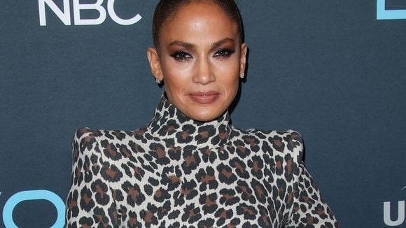 "J'ai l'impression que j'ai 25 ans à nouveau" : Jennifer Lopez, 56 ans, en dit plus sur sa routine pour conserver sa silhouette athlétique