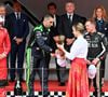 Mais à peine les trophées remis, la femme du prince Albert s'est éclipsée comme l'explique "point de vue"
La princesse Charlene de Monaco et les vainqueurs durant le Monaco E-Prix 2025, Round 7, le 4 mai 2025. Le pilote Sébastien Buemi a remporté la course devant Oliver Rowland suivi par Nick Cassidy C'est la 8eme édition du Monaco E-prix. A l’occasion de la 11eme saison du Championnat du Monde ABB FIA Formula E, les monoplaces de 3eme génération ont parcouru les rues de la Principauté. © Bruno Bebert/Bestimage