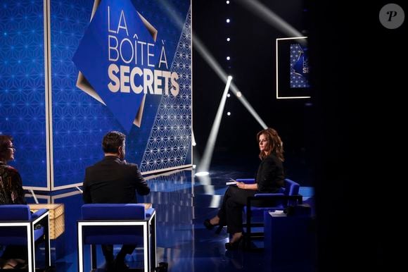 Exclusif - Laurent Gerra et Faustine Bollaert lors de l'enregistrement de l'émission "La Boîte à secrets", présentée par F.Bollaert et diffusée le 10 octobre 2025 sur France 3, dans les studios du Lendit à Saint-Denis, Seine Saint-Denis, France, le 22 septembre 2025. © Jack Tribeca/Bestimage