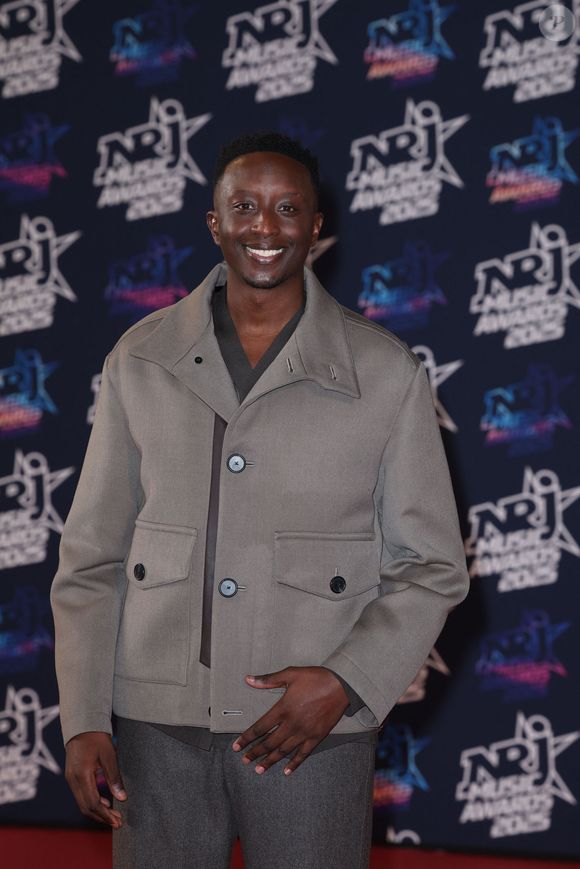 Ahmed Sylla au photocall de la 27ème édition des NRJ Music Awards au palais des Festivals de Cannes, France, le 31 octobre 2025. © Dominique Jacovides/Bestimage