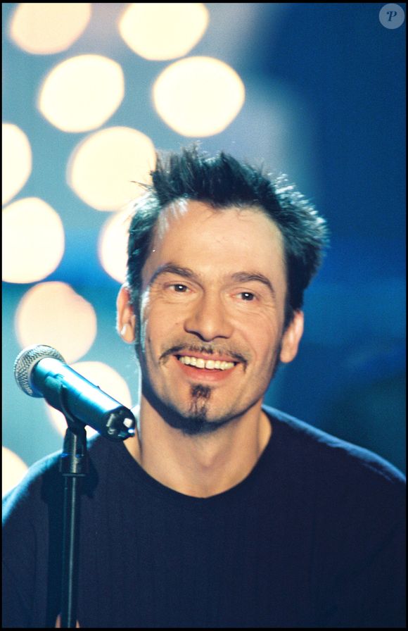 Florent Pagny lors de l'émission "Vivement dimanche", en 1998 (Archives). MAX COLIN / BESTIMAGE