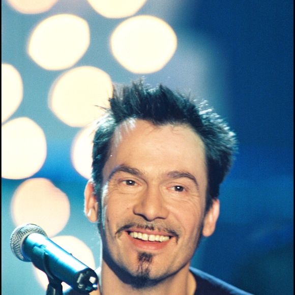 Florent Pagny lors de l'émission "Vivement dimanche", en 1998 (Archives). MAX COLIN / BESTIMAGE