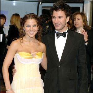 "Par connerie, plus que par amour, j'ai quand même fait 15 000 kilomètres en une seule journée pour me faire larguer", confie-t-il.

Michaël Youn et Elsa Pataky à la cérémonie des Goya Awards au Palais des congrès à Madrid, le 30 janvier 2006