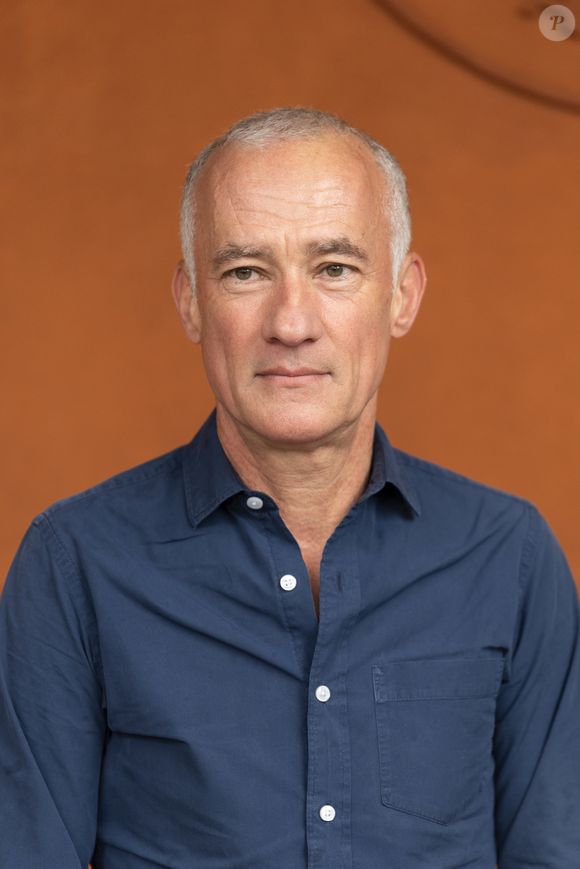 Gilles Bouleau au village lors des Internationaux de France de Tennis de Roland Garros 2025, à Paris, France, le 7 juin 2025. © Cyril Moreau/Bestimage