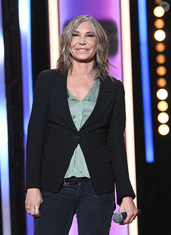 Zazie - Les personnalités se mobilisent lors de la 36ème édition du Téléthon sur le plateau de France 2, avec pour parrain K.Adams. © Coadic GUIREC / Bestimage