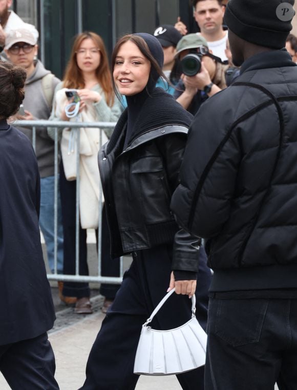 Adèle Exarchopoulos au défilé Lacoste "Collection Prêt-à-Porter Automne/Hiver 2025-2026" lors de la Fashion Week de Paris (PFW), le 9 mars 2025

© Denis Guignebourg / Bestimage