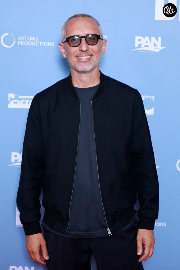 Gad Elmaleh à la première du film "Si tu penses bien" au mk2 Quai de Loire le 14 septembre 2026. © Christophe Aubert / Bestimage