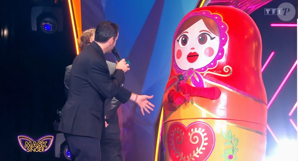La poupée russe dans Mask Singer - capture d'écran TF1