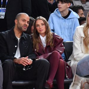 Tony Parker et sa compagne Agathe Teyssier - Célébrités assistent au match 1 du NBA Paris Games 2025 à L'Accor Arena Bercy à Paris le 23 janvier 2025. © Veeren/Bestimage