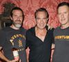 Avec trois partenaires, Antoine Gravouil, Olivier Carsoule et Éric Lafon, fondateurs de la distillerie Bordeaux Distilling Co, basée dans le quartier de Bacalan, ils lancent leur premier whisky, au nom évocateur : Aventure.

Exclusif - Jean Dujardin lance avec ses amis son premier whisky, "Aventure" distillé à Bordeaux, au bar du restaurant Lapérouse à Paris le 9 octobre 2025.
© Coadic Guirec / Bestimage
