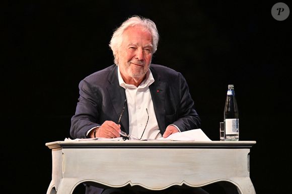 Pierre Arditi lors de la troisième édition des Théâtrales d'Eze à l'oppidum du Col d'Eze, le 2 août 2025. © Bruno Bebert / Bestimage