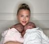 Kelly Vedovelli est maman des jumelles Céleste et Esmée et vit avec Marvin Laplace-Gomis, déjà père de deux enfants.

Kelly Vedovelli est l'heureuse maman des jumelles Céleste et Esmée, nées de sa relation avec son compagnon Marvin, basketteur de métier et déjà papa de deux autres enfants.