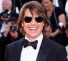 Et ce n'est pas tout ! Le soixantenaire s'est aussi autorisé un petit écart avec ses collègues... Alors que la musique originelle de Mission : Impossible de Lalo Schifrin était diffusée, Tom Cruise a tout bonnement fait un selfie avec l'équipe du long-métrage !
Tom Cruise - Montée des marches du film « Mission Impossible : The Final Reckoning » lors du 78ème Festival International du Film de Cannes, au Palais des Festivals à Cannes. Le 14 mai 2025 © Jacovides-Moreau / Bestimage