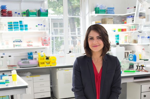 De son côté, Sonia Chironi prend, petit à petit, son rythme de croisière à la place de Laurent Delahousse sur France 2...

Sonia Chironi (iTELE) lors du tournage coulisses des spots TV du Pasteurdon à l'Institut Pasteur à Paris, le 17 juin 2016. © Joséphine Royer/Bestimage