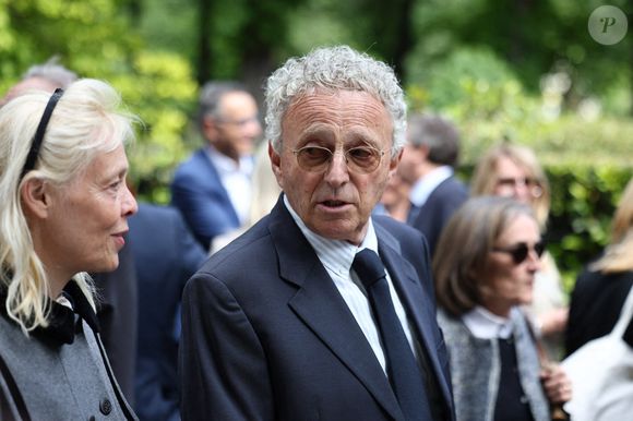 Nelson Monfort lors de la cérémonie d'enterrement de Daniel Bilalian à l'église Saint-Pierre de Neuilly-sur-Seine, près de Paris, France, le 22 mai 2025. Photo par Raphael Lafargue/ABACAPRESS.COM