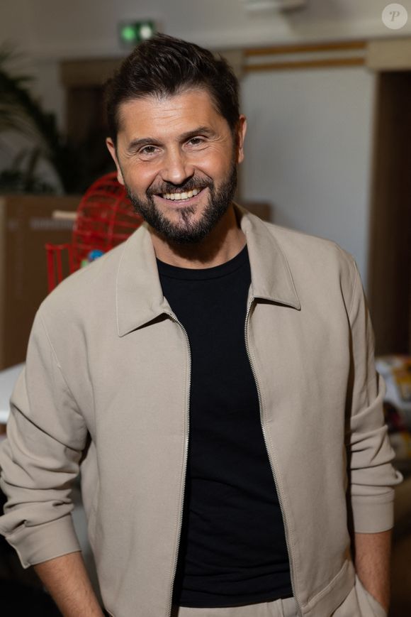 Exclusif - Christophe Beaugrand participe au "Mars Global Adoption Weekend" (loto de la protection animale) à la Maison de l’animal à Paris, le 11 octobre 2025.
© Julien Sarkissian / Bestimage