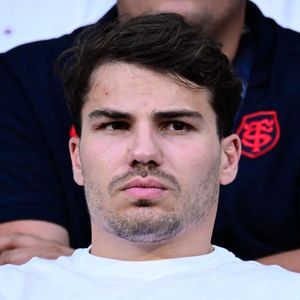 Antoine Dupont attends the Final Top 14 match between Stade Toulousain and Union Bordeaux Begles at Stade de France on June 28 , 2025 in Paris, France. 

Dante Badano/PsnewZ/Bestimage
