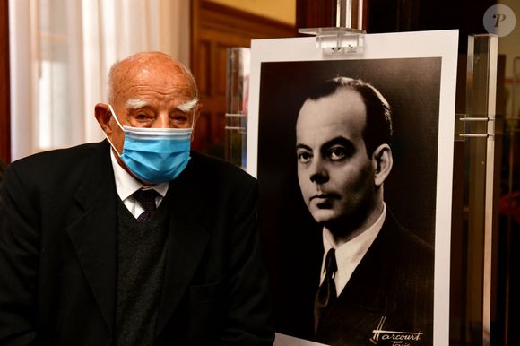 François d'Agay, le neveu et filleul d'Antoine de Saint Exupéry, durant le baptême de la Salle des mariages de la Mairie de Nice, le 7 mai 2021, "Consuelo et Antoine de Saint Exupéry" dans le cadre de la célébration du 75ème anniversaire de l'édition française du livre Le Petit Prince et la présentation en avant-première du livre-événement la " Correspondance 1930-1944 " consacré aux courriers inédits échangés par Consuelo et Antoine de Saint Exupéry.
© Bruno Bebert / Bestimage
