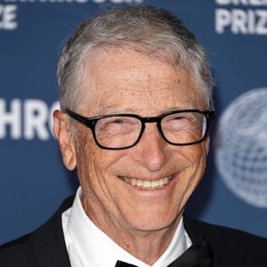 Des célébrités et des scientifiques se réunissent pour la 11e cérémonie annuelle du Breakthrough Prize, qui se tient au Barker Hangar à Santa Monica, en Californie, le 5 avril 2025. Backgrid USA / Bestimage