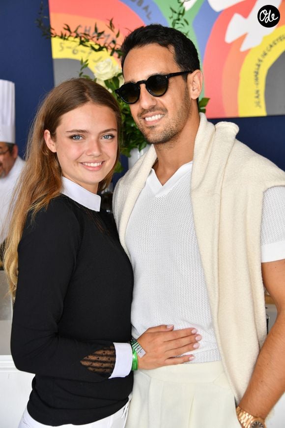 La compagne de Diego El Glaoui écrit : "J'ai fait le choix de prioriser ma carrière".

Exclusif - Diego El Glaoui avec sa nouvelle compagne Maxime Teissier, Miss Languedoc 2023 dans l'Espace VIP lors de la 10ème édition du "Longines Paris Eiffel Jumping" à la Plaine de Jeux de Bagatelle à Paris, France, le 22 juin 2024. © Perusseau-Veeren/Bestimage