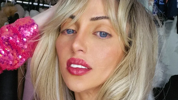 Cette influenceuse, suivie par plus de 300000 abonnés sur les réseaux sociaux, s'est éteinte à 31 ans : un homme interrogé