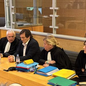 La Cour d'appel de Bordeaux a étudié la demande des avocats de Pierre Palmade le vendredi 11 avril 2025

Pierre Palmade au tribunal de Melun avec ses avocats Me Alain Barsikian et Me Céline Lasek  pour son procès pour blessures involontaires à la suite d'un accident de la route en février 2023 dans lequel sa voiture a percuté un autre véhicule à Melun.
Le 20 novembre 2024.
© Christophe Clovis / Bestimage