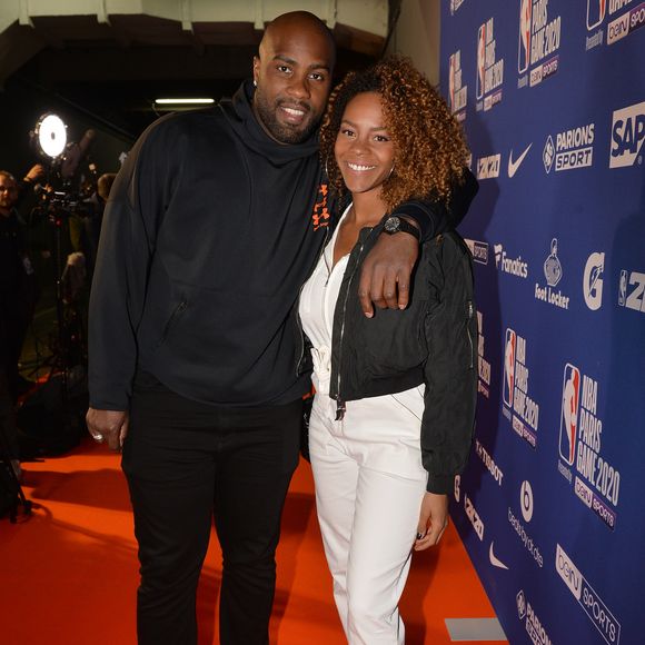 Teddy Riner et sa compagne Luthna Plocus     au match de NBA Game Paris 2020 entre les Bucks de Milwaukee et les Charlotte Hornet à l'AccorHotels Arena à Paris le 24 janvier 2020.

© Veeren / Bestimage