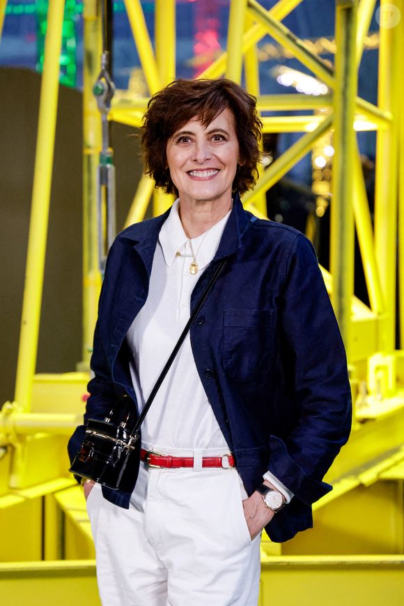 Son appartement est un ancien atelier d'artiste du peintre Raymond Legueult.

Inès de La Fressange au photocall du défilé Chanel Collection Femme Prêt-à-Porter Automne/Hiver 2026-2027 lors de la Fashion Week de Paris (PFW) au Grand Palais, à Paris, France, le 9 mars 2026. © Olivier Borde/Bestimage