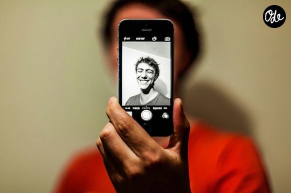 Pourtant, notre personnalité est bien plus complexe et contradictoire que cette image.

Photo prise par Antoine Beauvillain / Unsplash