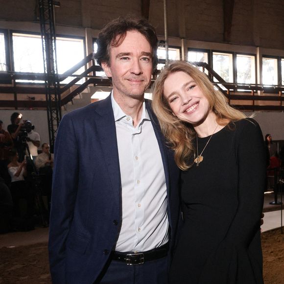Natalia Vodianova a annoncé sa grossesse en couverture du magazine “Vogue”.

Le défilé Stella McCartney WI26 au Grand Manège Jean Caucanas à Paris, France.
Backgrid USA / Bestimage